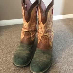 Women’s Used Ariat Boots